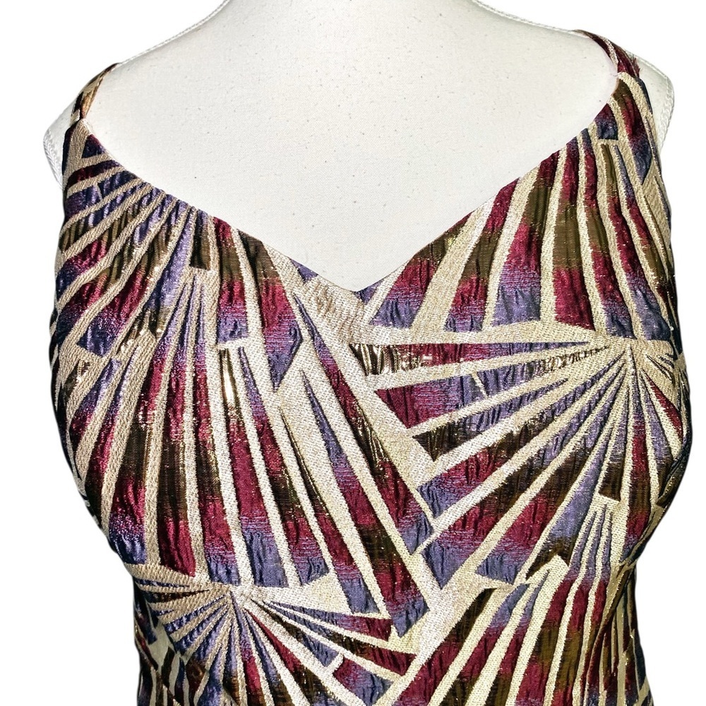 Night Way Collections Gold and Purple Art Deco Shimmer Formal Dress - Picture 4 of 16